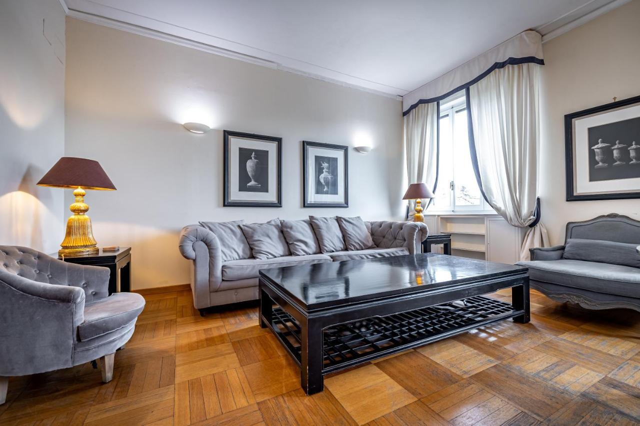 Yid D'Azeglio Luxury Apartment With Parking Floransa Dış mekan fotoğraf