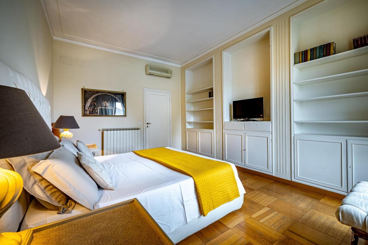 Yid D'Azeglio Luxury Apartment With Parking Floransa Dış mekan fotoğraf