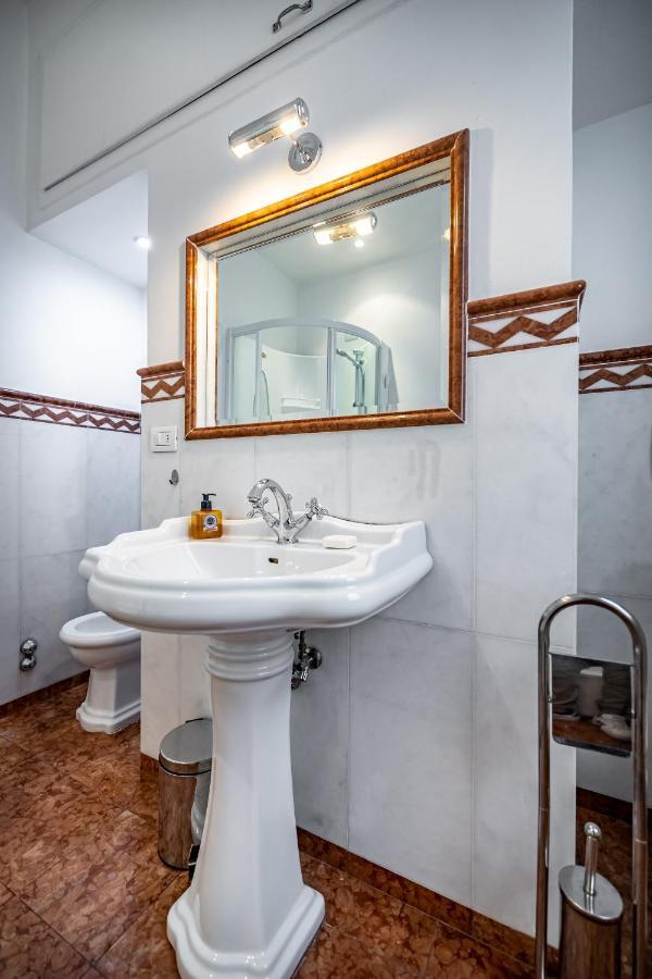 Yid D'Azeglio Luxury Apartment With Parking Floransa Dış mekan fotoğraf