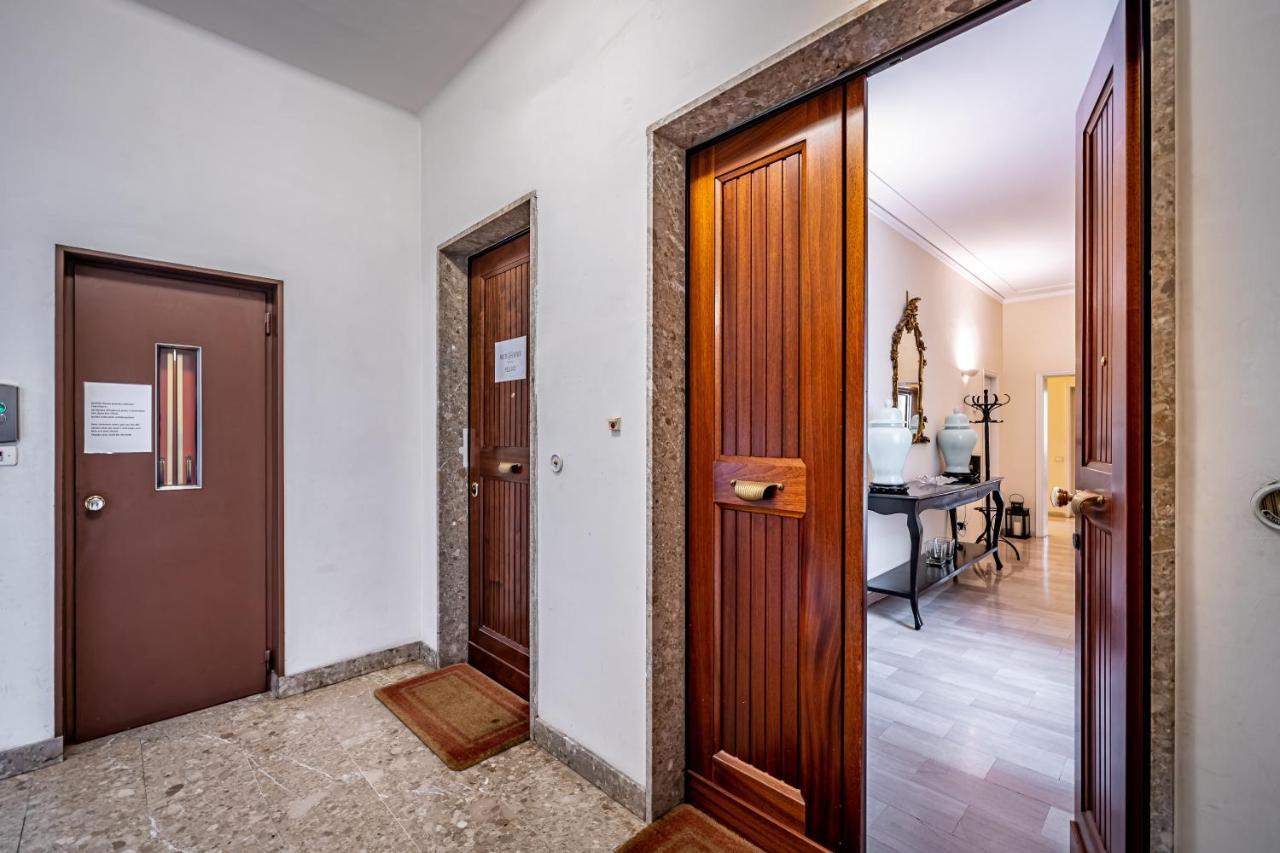Yid D'Azeglio Luxury Apartment With Parking Floransa Dış mekan fotoğraf