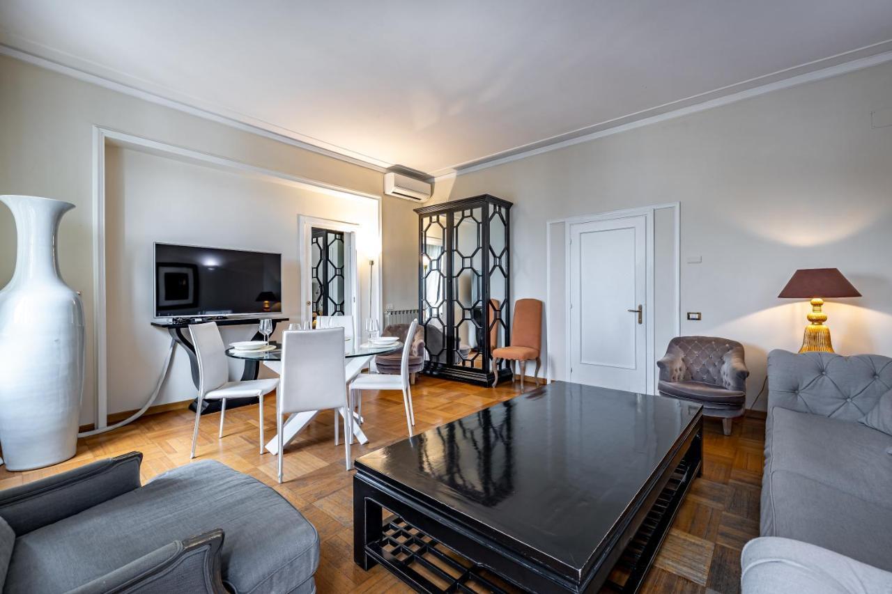 Yid D'Azeglio Luxury Apartment With Parking Floransa Dış mekan fotoğraf